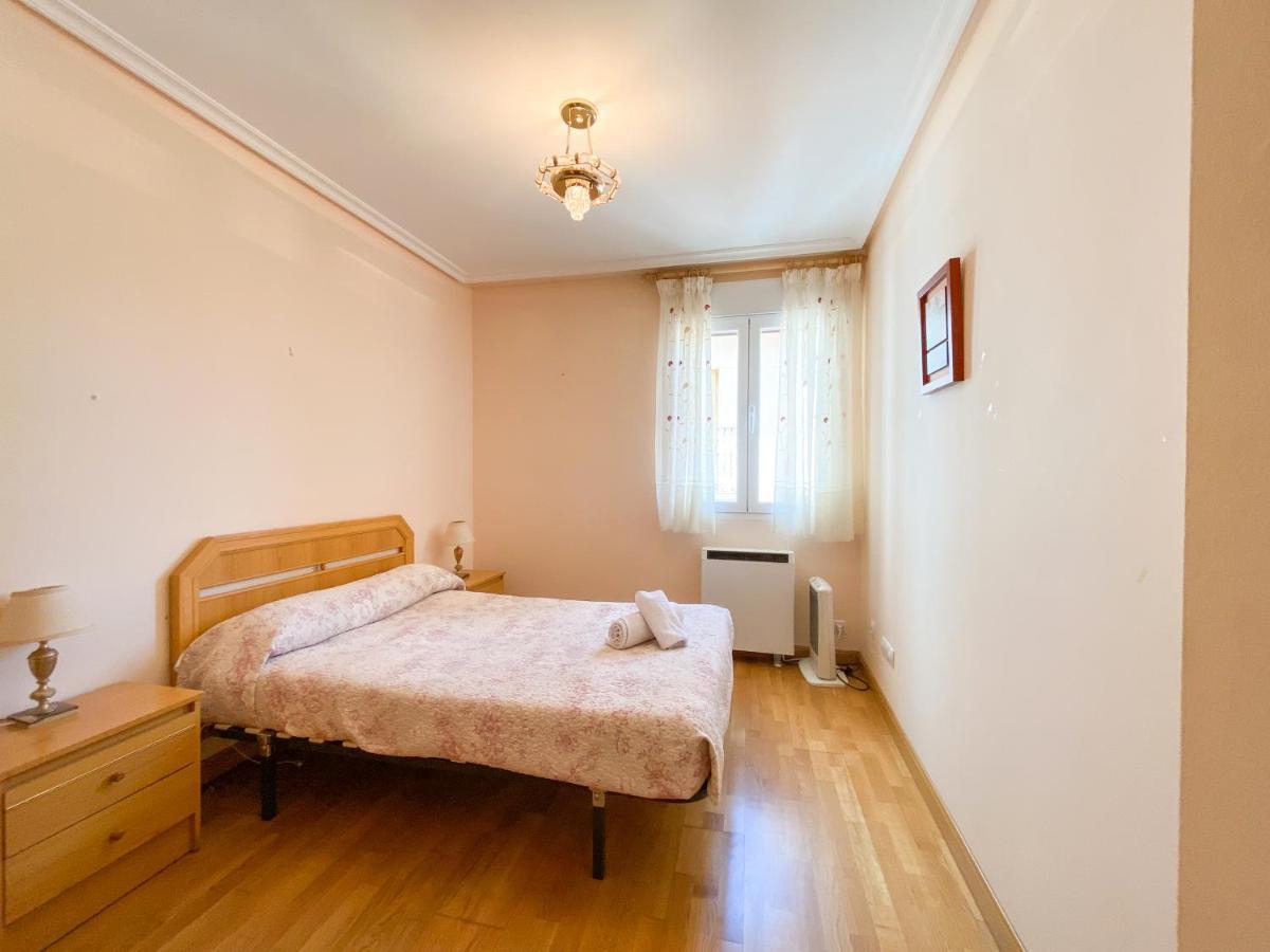 Vivienda Turistica Los Leones Berlanga de Duero Exterior foto